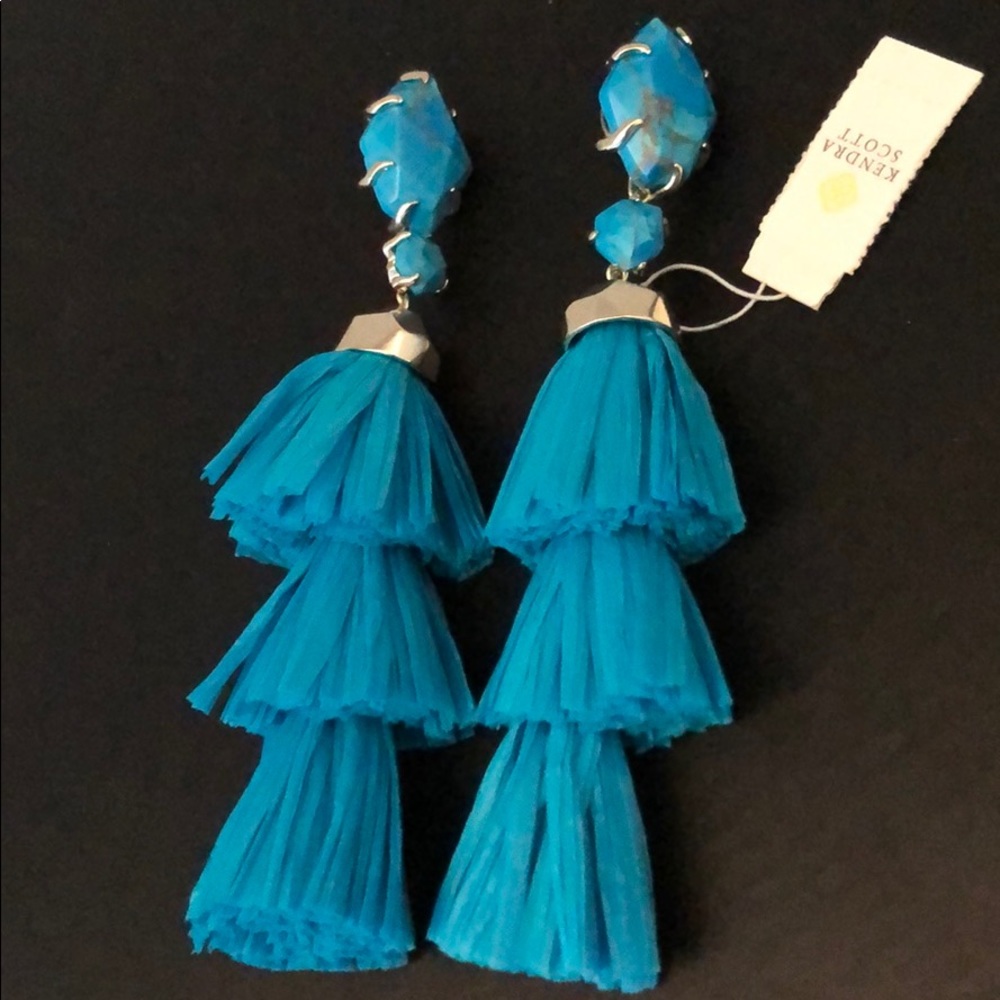 KENDRA SCOTT TASSLE DROP STATEMENT EARRINGS - Picture 1 of 8